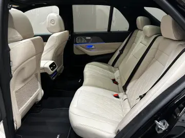 MERCEDES-BENZ GLE63 S AMG 4M  Night Paket   1.HAND PANO 360