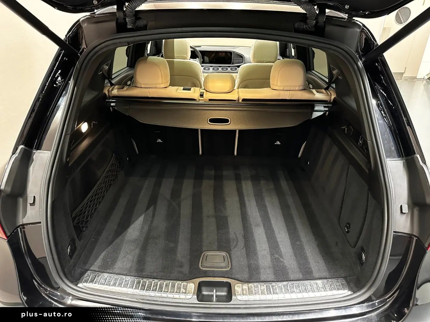 MERCEDES-BENZ GLE63 S AMG 4M  Night Paket   1.HAND PANO 360