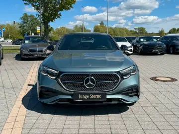 MERCEDES-BENZ E 300 e 4M AMG Superscreen Airmatic Pano