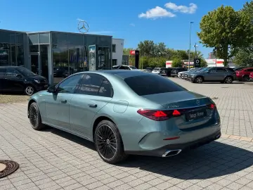 MERCEDES-BENZ E 300 e 4M AMG Superscreen Airmatic Pano