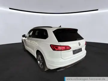 VW Touareg 3.0 V6 TDI Tiptronic 4-Motion R-Line Nav