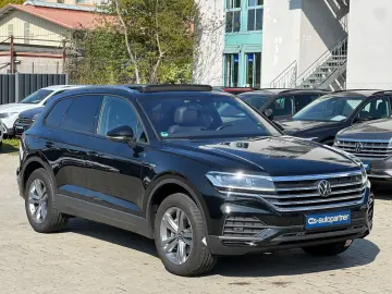 VW Touareg 3 0 TDI 4M  PANO-MEMORY-LEDER-ALU 19