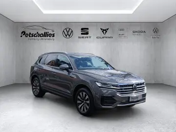 VW Touareg Elegance 3.0 V6 TDI 4MOTION