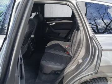 VW Touareg Elegance 3.0 V6 TDI 4MOTION