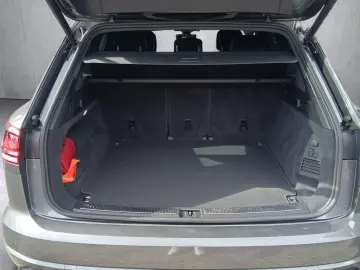 VW Touareg Elegance 3.0 V6 TDI 4MOTION