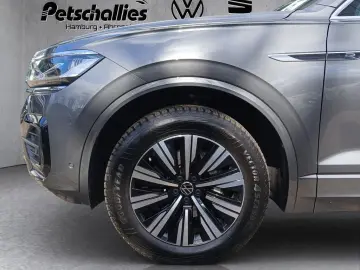 VW Touareg Elegance 3.0 V6 TDI 4MOTION