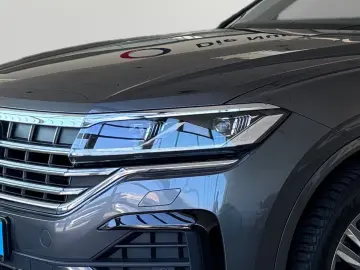 VW Touareg Elegance 3.0TDI  R-LINE AHK KAMERA LUFT