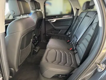 VW Touareg Elegance 3.0TDI  R-LINE AHK KAMERA LUFT