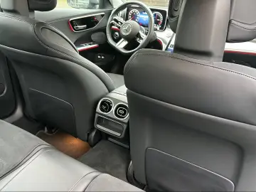 Mercedes-Benz C 300 e AMG-LINE LED RFK AMBIENTE