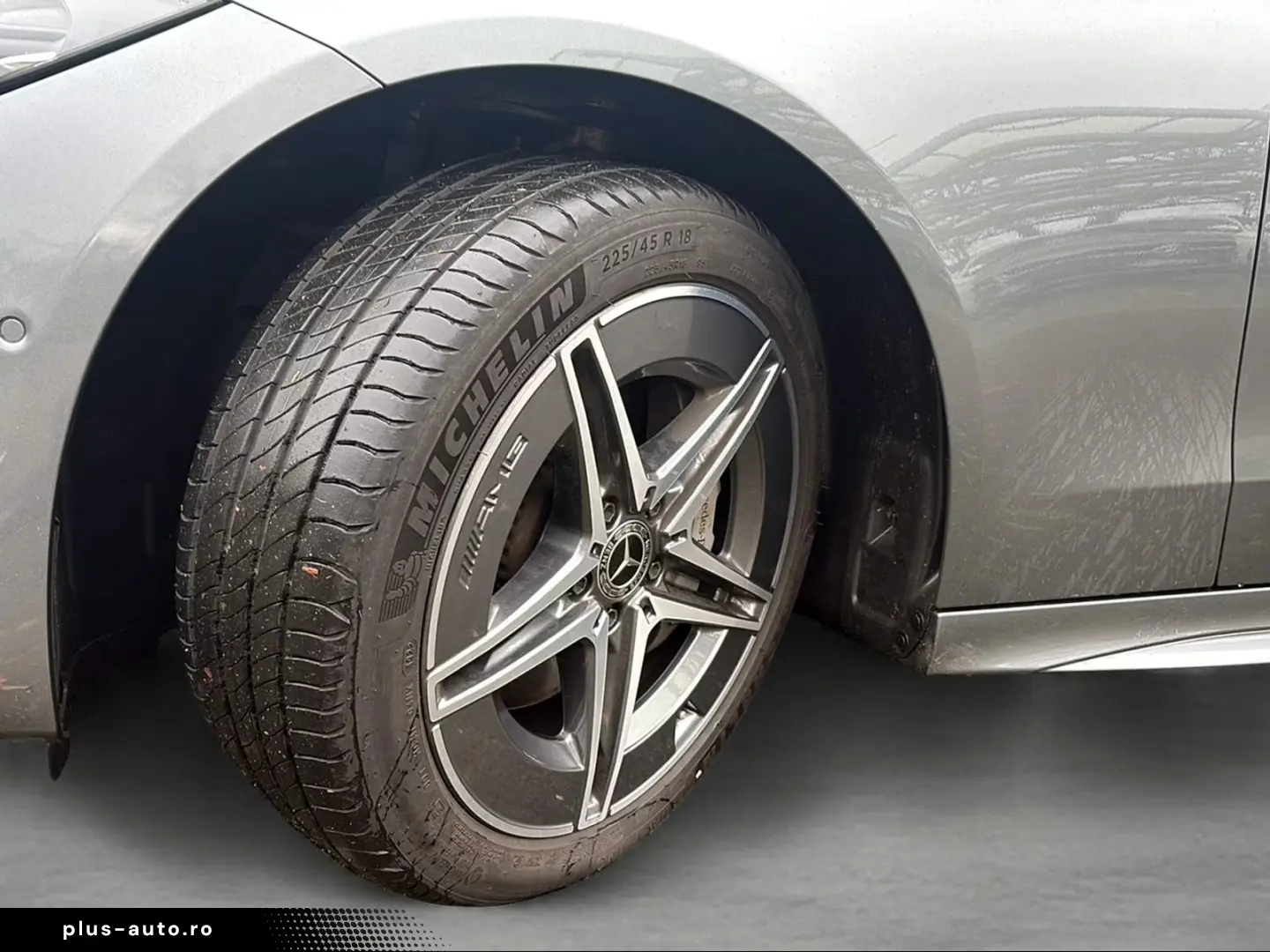 Mercedes-Benz C 300 e AMG-LINE LED RFK AMBIENTE