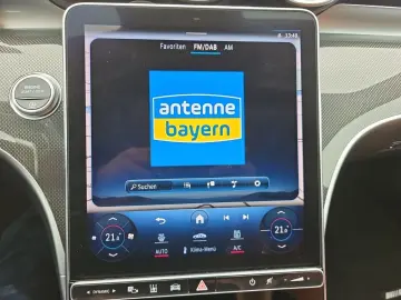 MERCEDES-BENZ C300 Lim. AMG-Line NAVI AHK MBUX DAB Standh.