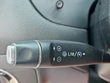 Mercedes-Benz Cla-200
