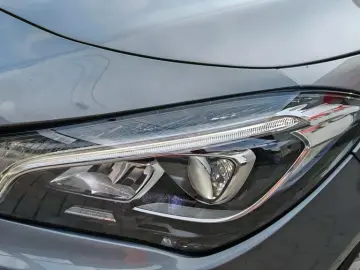 Mercedes-Benz Cla-200