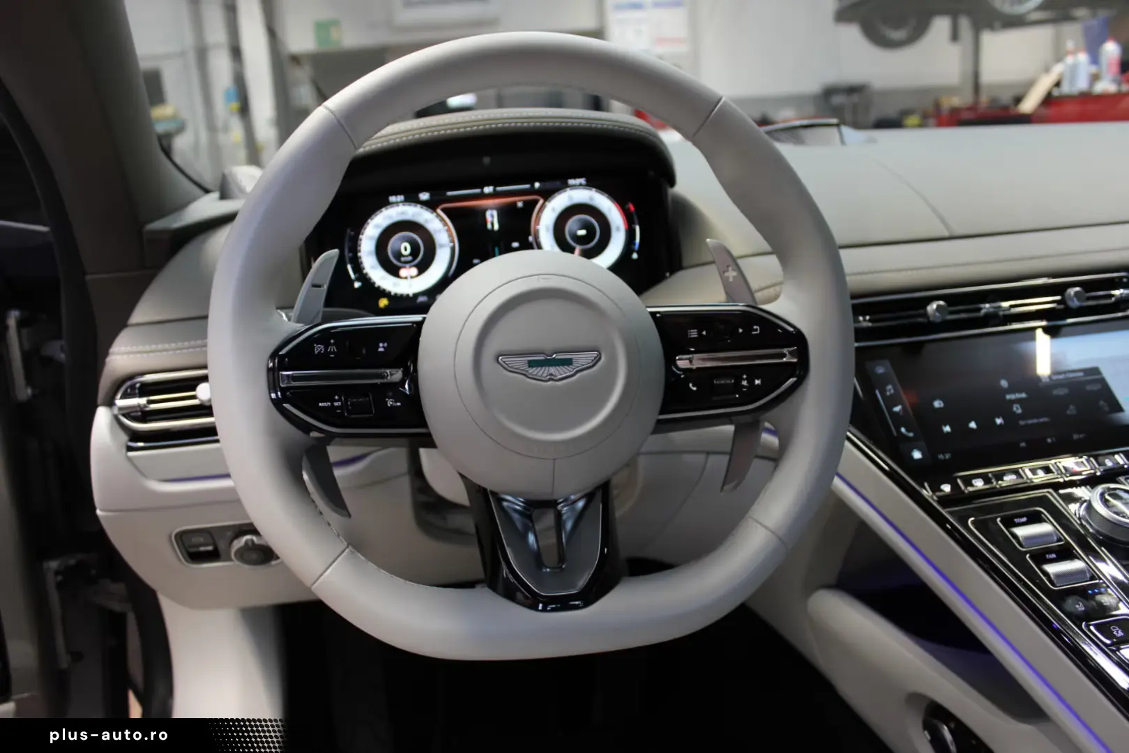 Aston Martin DB12 Coupe
