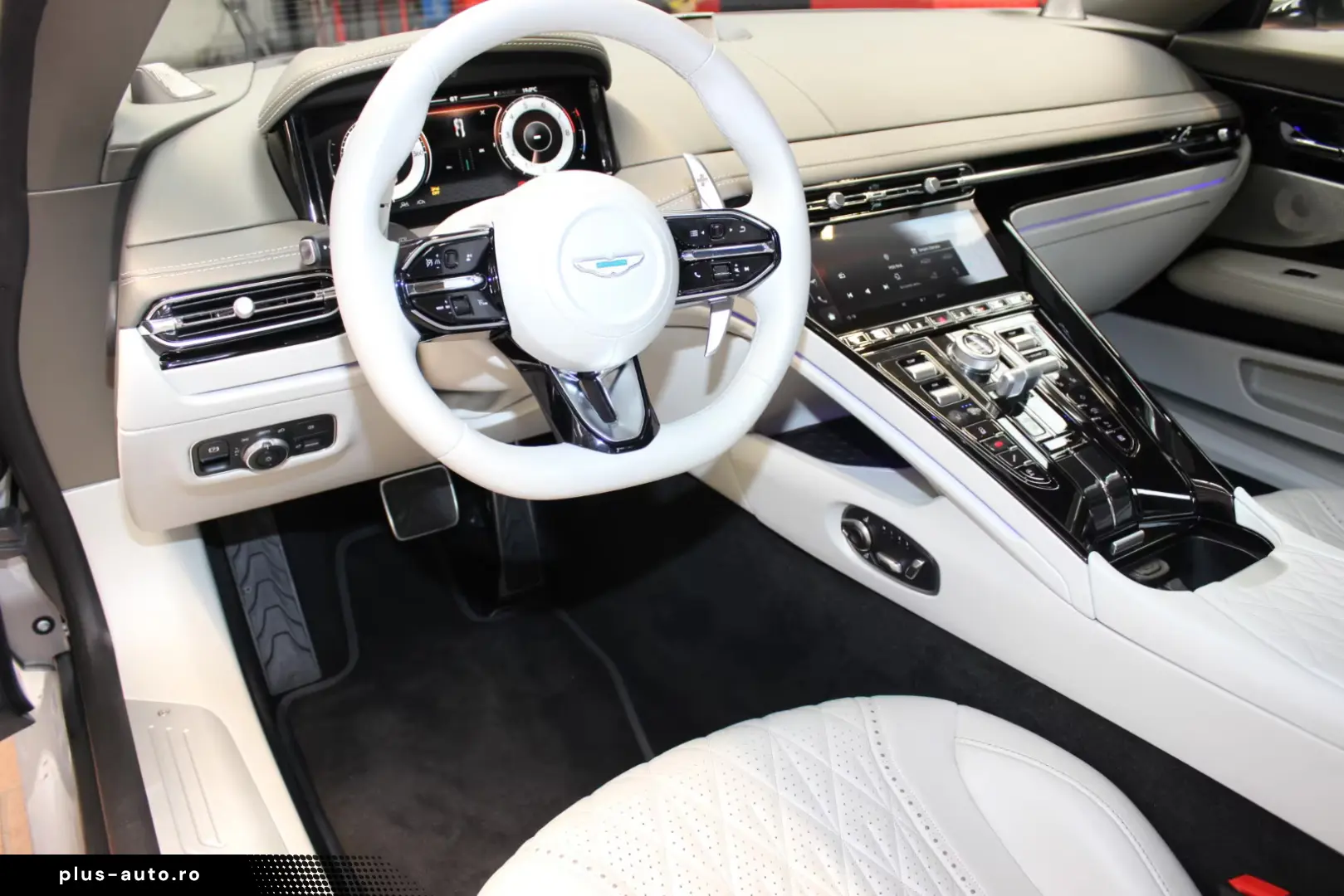 Aston Martin DB12 Coupe