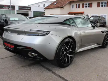 Aston Martin DB12 Coupe