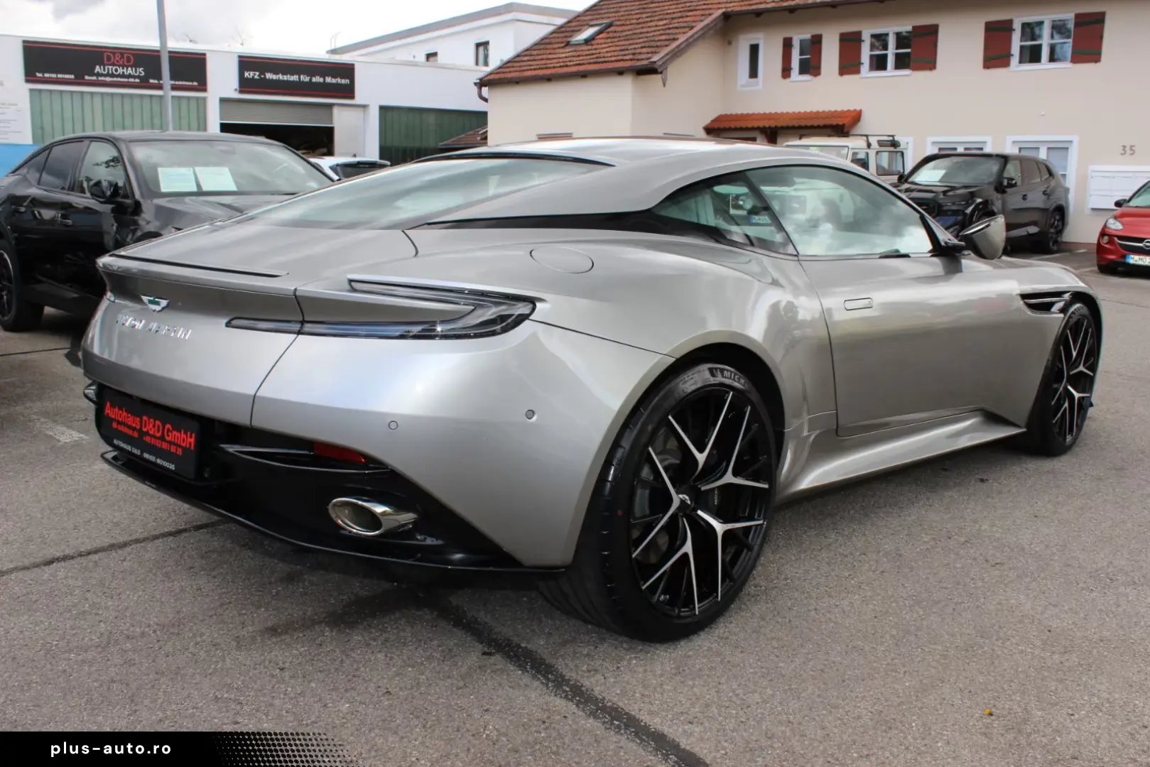 Aston Martin DB12 Coupe