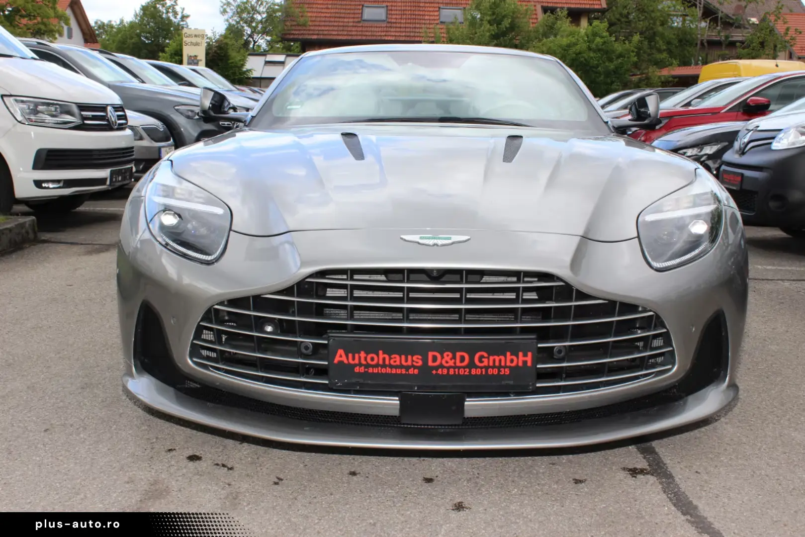 Aston Martin DB12 Coupe