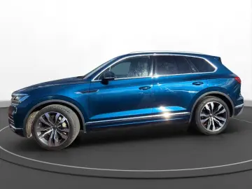VW Touareg 3.0 eHybrid DSG 4Motion AHK Luft Pano Le