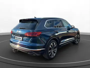 VW Touareg 3.0 eHybrid DSG 4Motion AHK Luft Pano Le