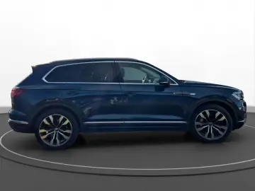 VW Touareg 3.0 eHybrid DSG 4Motion AHK Luft Pano Le