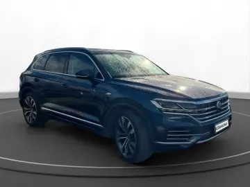 VW Touareg 3.0 eHybrid DSG 4Motion AHK Luft Pano Le