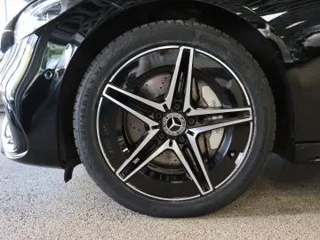 MERCEDES-BENZ C 300 e Limo AMG Pano Distronic