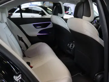 MERCEDES-BENZ C 300 e Limo AMG Pano Distronic