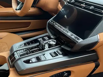 Aston Martin Vanquish