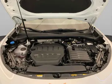 CUPRA Terramar VZ TSI DSG 4D  AHK PANO HUD 360 NAV ACC