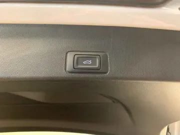 CUPRA Terramar VZ TSI DSG 4D  AHK PANO HUD 360 NAV ACC