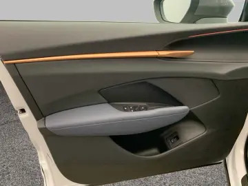 CUPRA Terramar VZ TSI DSG 4D  AHK PANO HUD 360 NAV ACC