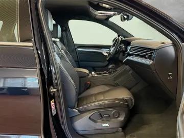 VW Touareg 3.0 TDI V6 R-Line Tiptronic LED Navi ACC