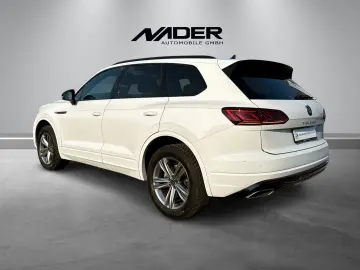 VW Touareg R-Line   Pano   AHK   ACC   Navi  Matrix