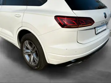 VW Touareg R-Line   Pano   AHK   ACC   Navi  Matrix
