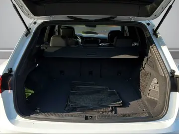 VW Touareg R-Line   Pano   AHK   ACC   Navi  Matrix