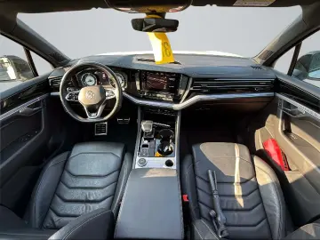 VW Touareg R-Line   Pano   AHK   ACC   Navi  Matrix