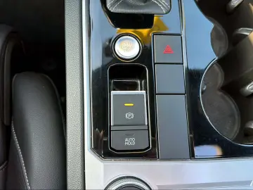VW Touareg R-Line   Pano   AHK   ACC   Navi  Matrix