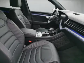 VW Touareg 3.0 TDI  R-Line  Matrix Luftfederung