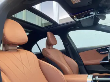 Mercedes-Benz C 300 e 4Matic AMG Line Panorama-360