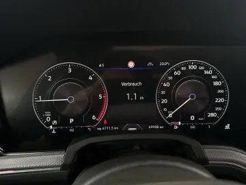 VW Touareg R-Line 4M MATRIX HUD PANO STHZ INNOVISIO