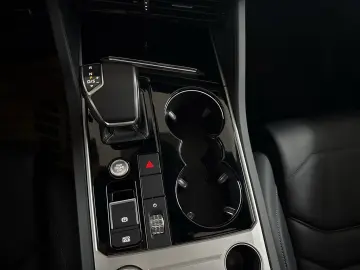VW Touareg R-Line 4M MATRIX HUD PANO STHZ INNOVISIO