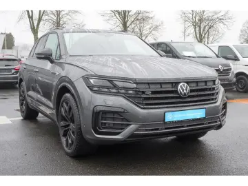 VW Touareg R-Line 4Motion 3.0 TDI Black Style Matri