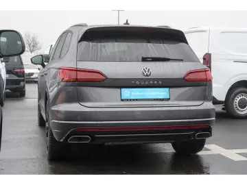 VW Touareg R-Line 4Motion 3.0 TDI Black Style Matri
