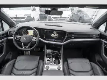VW Touareg R-Line 4Motion 3.0 TDI Black Style Matri