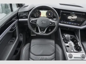 VW Touareg R-Line 4Motion 3.0 TDI Black Style Matri