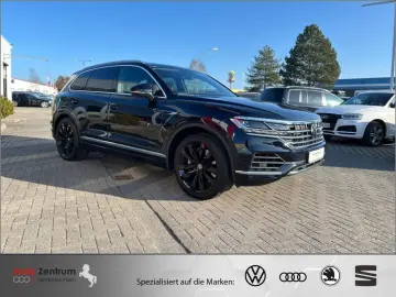 VW Touareg 3.0 V6 e-Hybrid Eleg    AZN-Förderung
