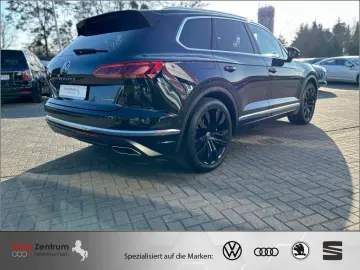 VW Touareg 3.0 V6 e-Hybrid Eleg    AZN-Förderung