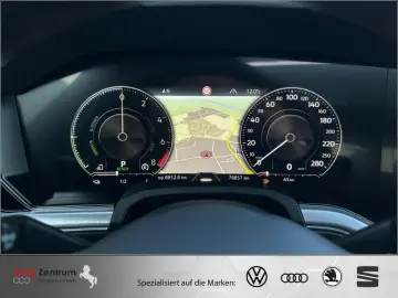 VW Touareg 3.0 V6 e-Hybrid Eleg    AZN-Förderung