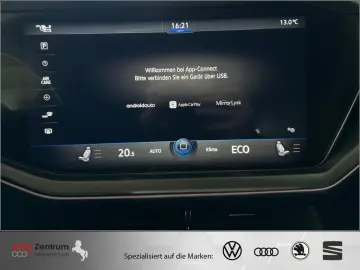 VW Touareg 3.0 V6 e-Hybrid Eleg    AZN-Förderung